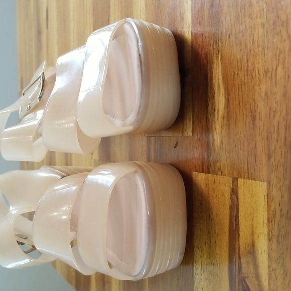 Refresh Jelly Platform Sandals - Picture 3 of 8